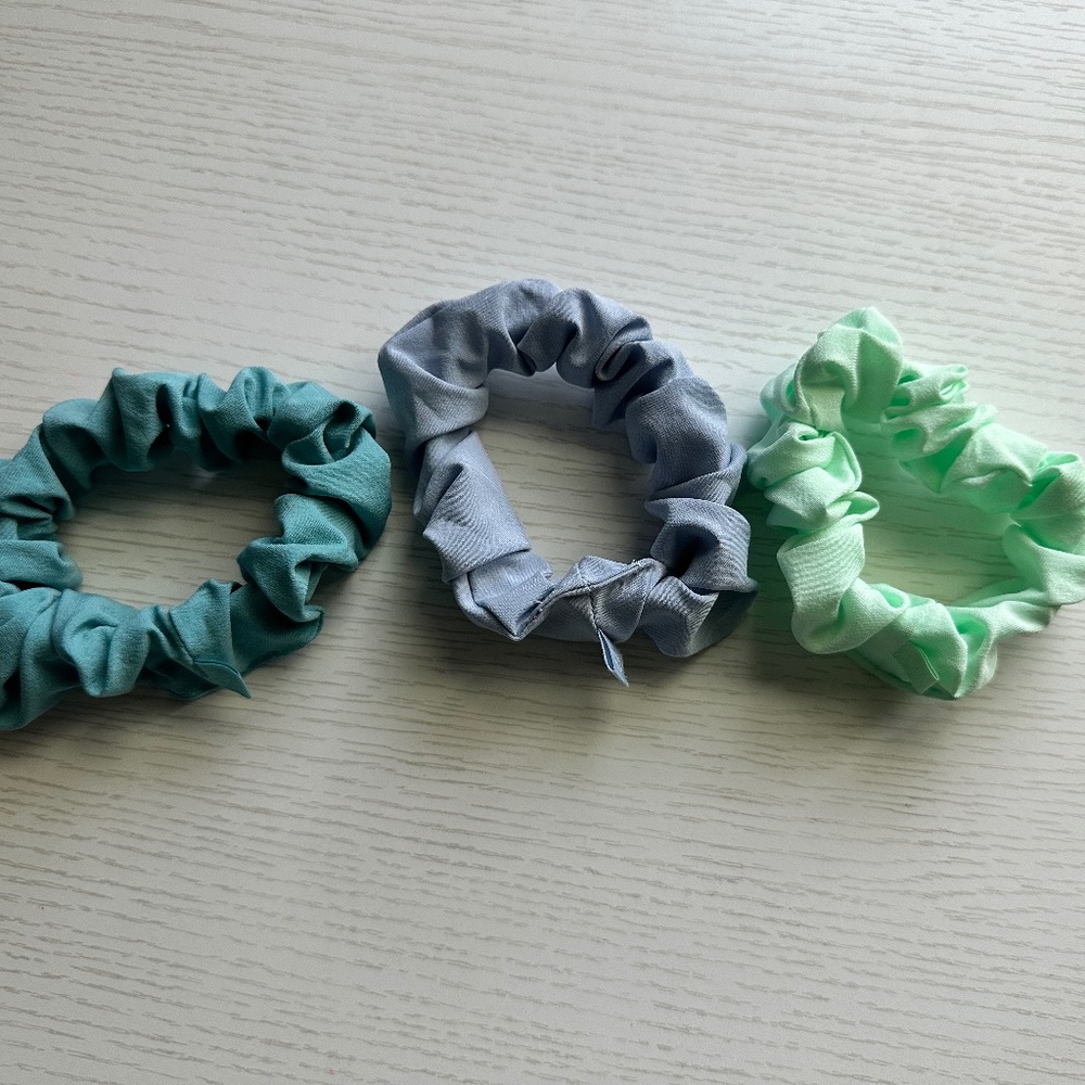 lululemon Uplifting Scrunchies 3 Pack